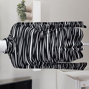 Truth By Republic Zebra Print Long Sleeve Viscose Blend Turtleneck NWT